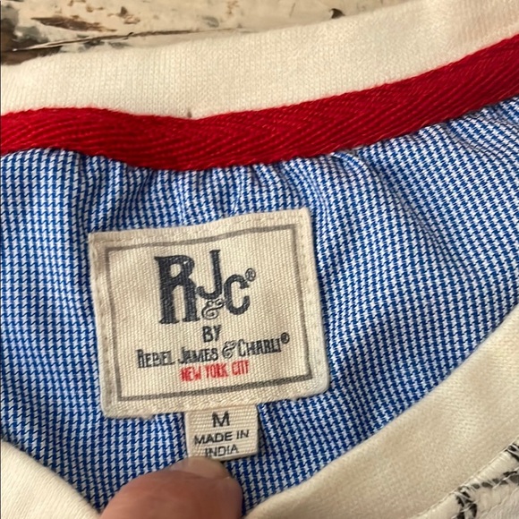 Cream and Black Short Sleeve Tee with Forest Print - Picture 3 of 7